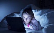 經常熬夜小心擾亂你的經期！