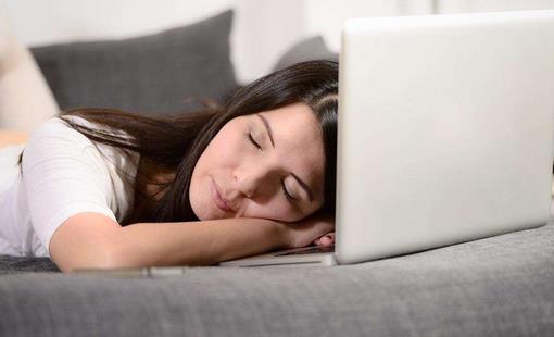 經期長痘總是長痘該怎么辦