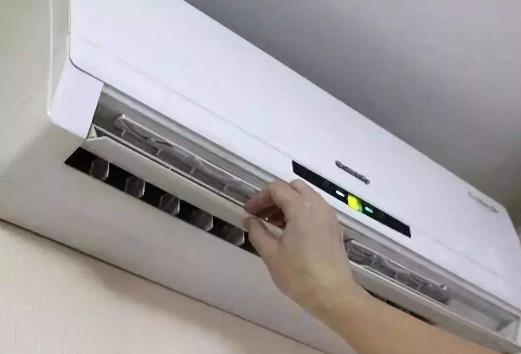 上班族趴著睡覺手麻 睡覺時空調也別調得太低