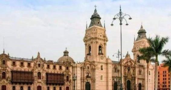 世界上唯一不下雨的城市 600年沒下過雨卻養活800萬人