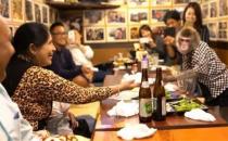 ?日本最火爆的餐廳之一 猴子當服務生，報酬只要香蕉