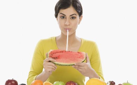 節(jié)食就可以快速減肥 這樣會影響健康還會反彈!