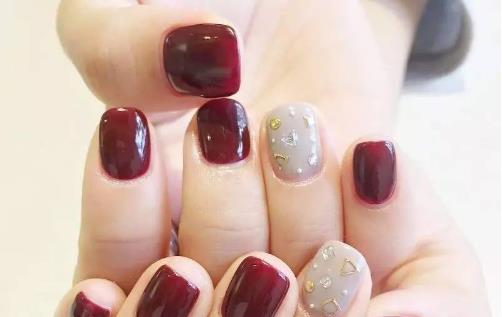 2019流行的美甲色 美甲的種類