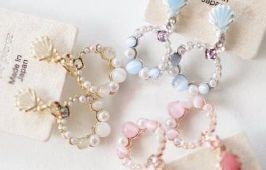 打耳洞不會(huì)流血 耳洞會(huì)“長(zhǎng)生不死”嗎?