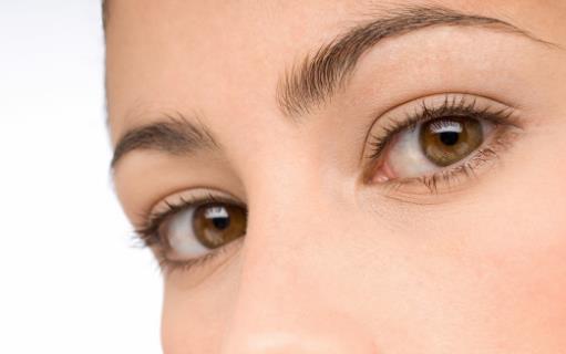 近視眼可以做雙眼皮 高度近視的人最好不做