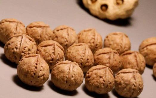 被譽為堅果之王的核桃 挑選和儲存核桃的小技巧