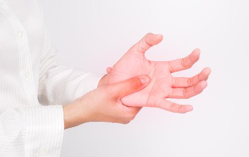 白領(lǐng)長(zhǎng)期坐辦公室 怎么緩解身體疼痛