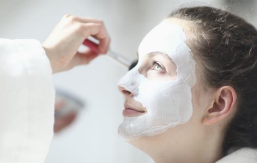 敷面膜要避免的幾個誤區 敷面膜也是有很多講究的
