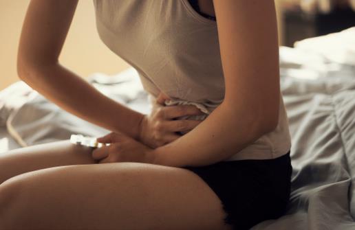 月經期出現血塊是怎么回事 如何進補