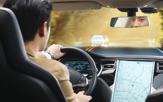 科學的駕駛姿勢你知道嗎? 途駕車時應注意哪些問題呢