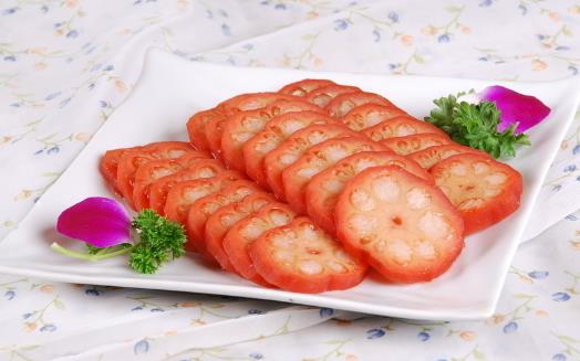 藕生吃和熟吃功效各不同 吃藕的注意事項