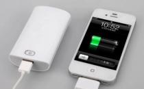 手機的充電誤區 邊充邊玩傷手機也傷身體