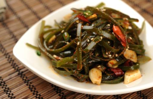 夜盲癥是身體缺乏維生素a導致 夜盲癥的食療調理大全