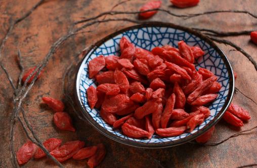 夜盲癥是身體缺乏維生素a導致 夜盲癥的食療調理大全