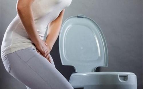憋尿的危害 長期憋尿傷心又傷腎