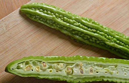 苦瓜雖好可不要貪嘴哦 春天苦瓜進(jìn)補(bǔ)不適人群大揭秘