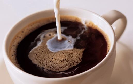 長期喝飲料會出現骨質疏松 不喝飲料的身體的9大好處