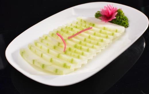 趕走黑色素實(shí)現(xiàn)美白效果 很多的蔬菜和水果就可以