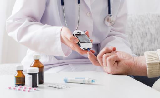 除了糖尿病，還有哪些情況可能會引起尿糖高