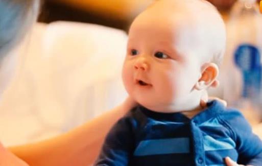 造成寶寶說話晚的原因 教寶寶學說話最有效的方法