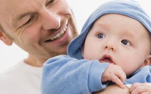 造成寶寶說話晚的原因 教寶寶學說話最有效的方法