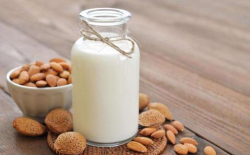 口臭對(duì)生理和心理有著雙重打擊 能緩解口臭的食物