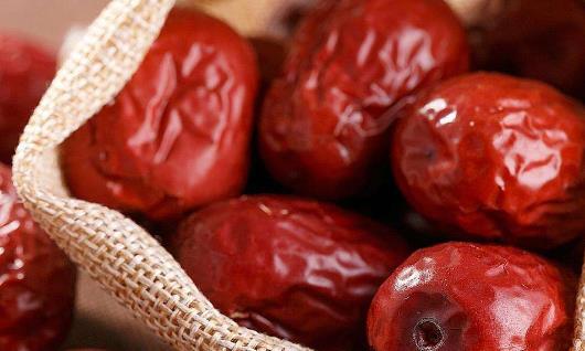 日食三棗長生不老 關于吃紅棗的7個誤區