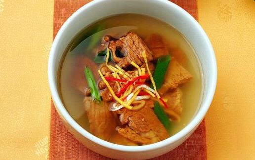 喝湯養生保健 腦力勞動者喝湯應該以健腦湯為主