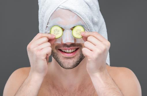 男士護(hù)膚小貼士 了解男士皮膚的特點對癥下藥