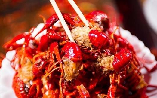 夏季吃下龍蝦的原則注意事項(xiàng) 吃不對(duì)會(huì)致命