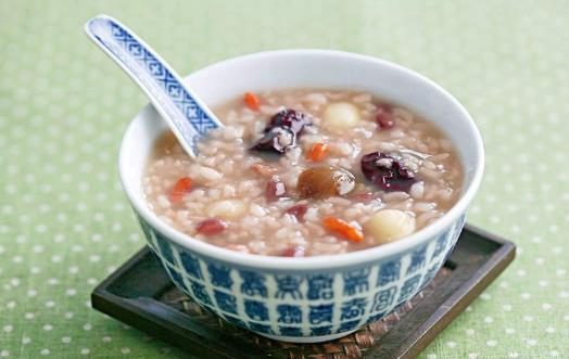 夏季養(yǎng)生首重清心養(yǎng)心 養(yǎng)心食療粥先行