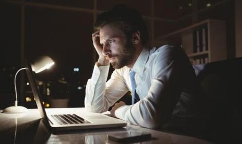 經(jīng)常熬夜的人當(dāng)心臉上皮膚暗沉 熬夜食譜大推薦