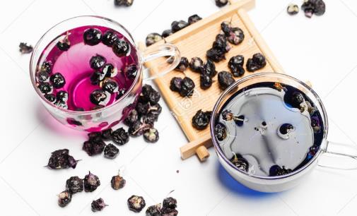 天天用枸杞泡水,應該選擇黑枸杞還是紅枸杞?營養(yǎng)師:別