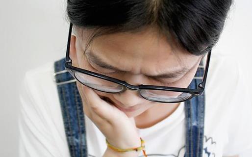 為何會有蟲牙？是糖吃出來的，還是蟲子咬的？大部分家長