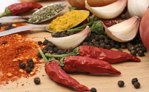 八角和大料是同一種調味料嗎?營養師提醒:有一類人炒菜