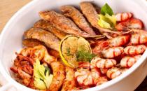 提醒四類人遠離海鮮再饞也別碰 海鮮食用禁忌要記牢