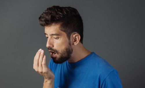 有口臭怎么辦 教你6個妙招擺脫尷尬