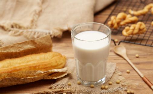 早餐吃這些食物 身體很受傷