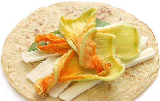 花卉入菜既美味又養生 介紹幾款清新的花卉美食