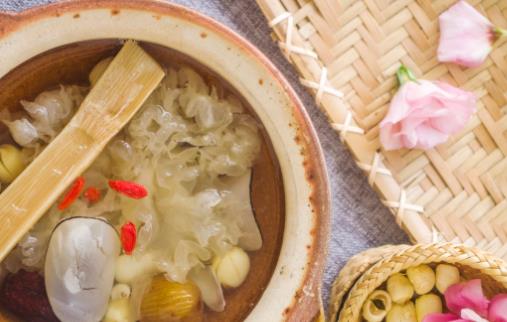 寒初榮橘柚夏首薦枇杷 枇杷的功效與作用