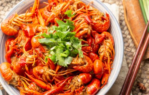 四種食物里可能含有寄生蟲,開水都殺不死,最后一種很多