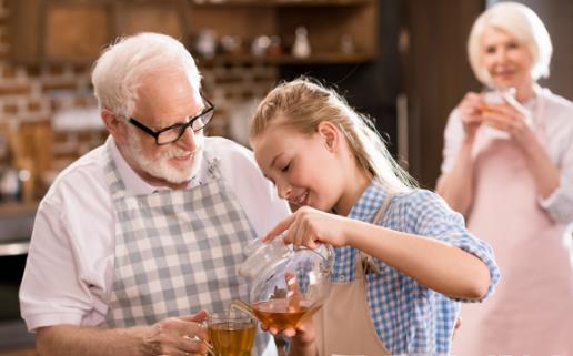 夏日飲茶好處多,醫生提醒:有兩類女性不宜飲茶,否則會