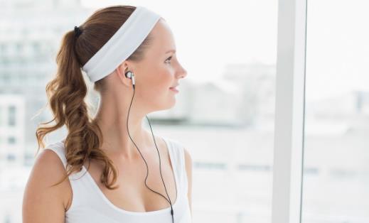 出現耳鳴的現象 緩解耳鳴的10個小建議