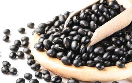 黑豆是很好的肌膚美容之品 黑豆最營(yíng)養(yǎng)搭配