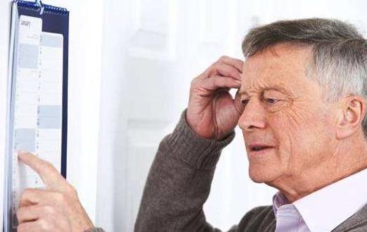 導致老人健忘的原因 補充營養又健腦的10種食物