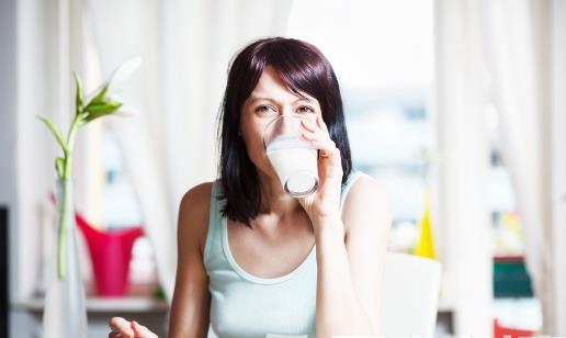 關于喝牛奶的禁忌 喝牛奶的10個注意事項