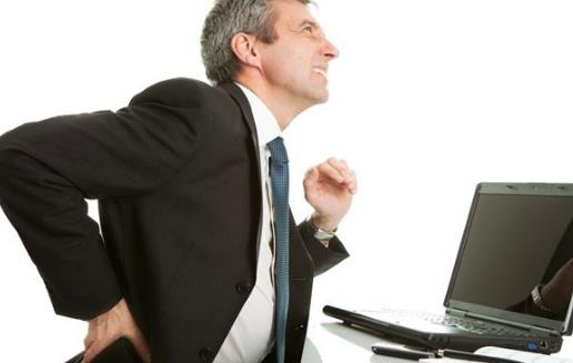 上班族不正確的坐姿易引發腰肌勞損 預防勝于治療