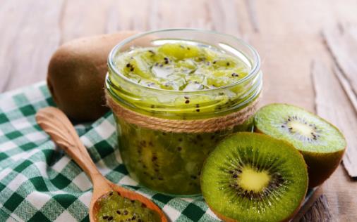 吃了這些黃色水果竟能讓皮膚變黃