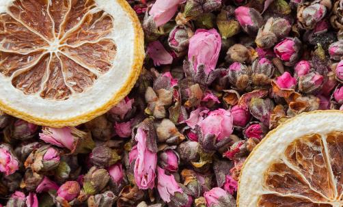 皮膚補(bǔ)水有妙方 給肌膚喝水的三個(gè)關(guān)鍵時(shí)刻