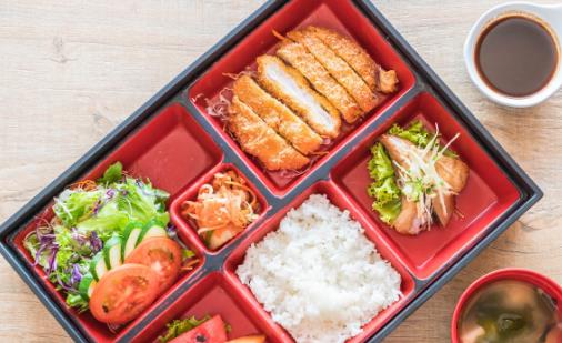 乳房的愛恨食物吃錯胸越小 為乳房健康應(yīng)少吃的食物